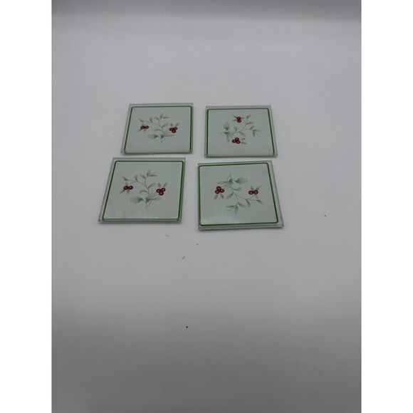Coasters with Holly Berry 4 pack - Picture 1 of 5